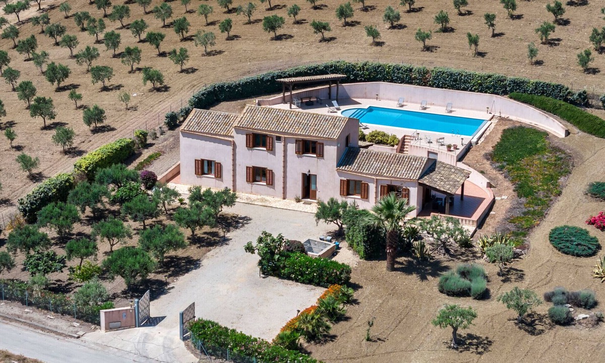 Mockarta Villa | Villa sui Colli Ericini con Piscina by Wonderful Italy