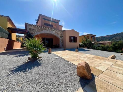 Schifoni Apartment | Villa Sunrise con giardino