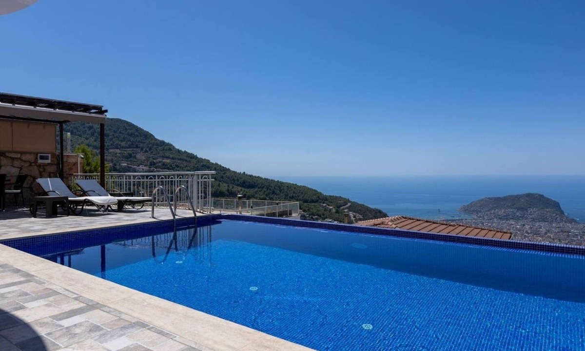 Alanya Villa | Villa Tepe with infinity pool and panoramic view