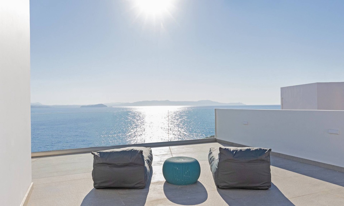 Chania Villa | Villa Tholaria - Beyond the Sea by etouri