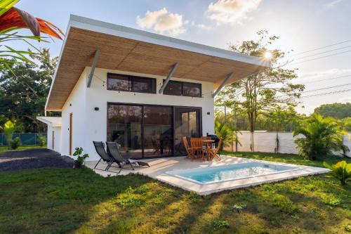 Las Lomas House | Villa Ticalma