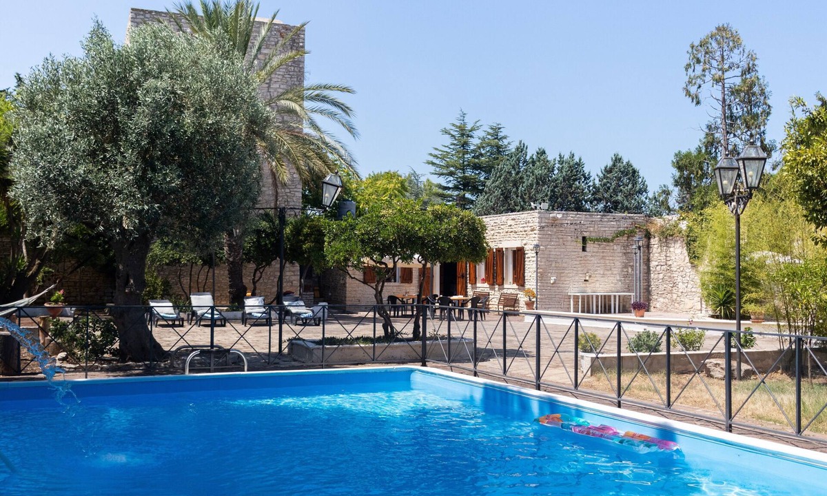 Molfetta Villa | Villa 'Torre Cappavecchia' with Private Pool, Private Terrace, and Air Conditioning