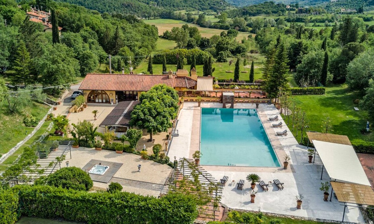 Rignano sull'Arno Villa | Villa Torre Giulia - Five Bedroom Villa, Sleeps 11