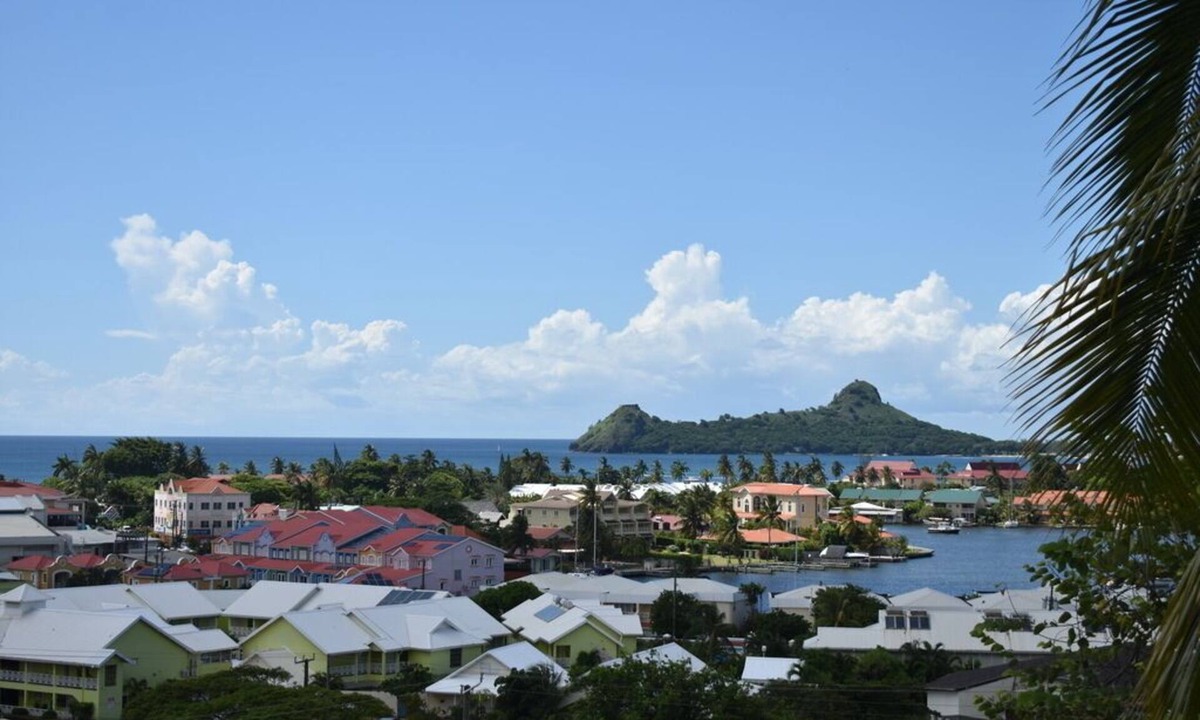 Charlotte Condo | Villa Tranquil