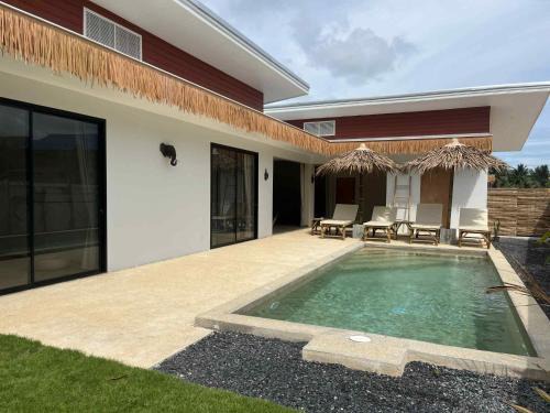 Hua Thanon Villa | Villa Tropicale 2 Chambres Piscine Privée & Cadre Naturel Namuang