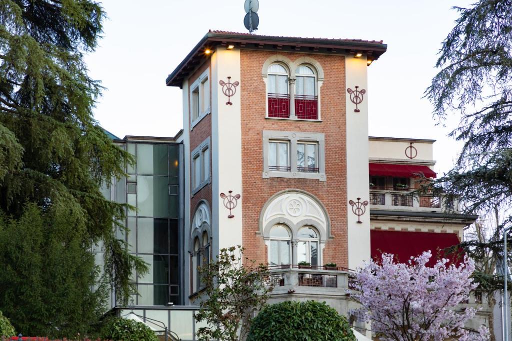 Salsomaggiore Terme Hotel | VILLA UGO b & b