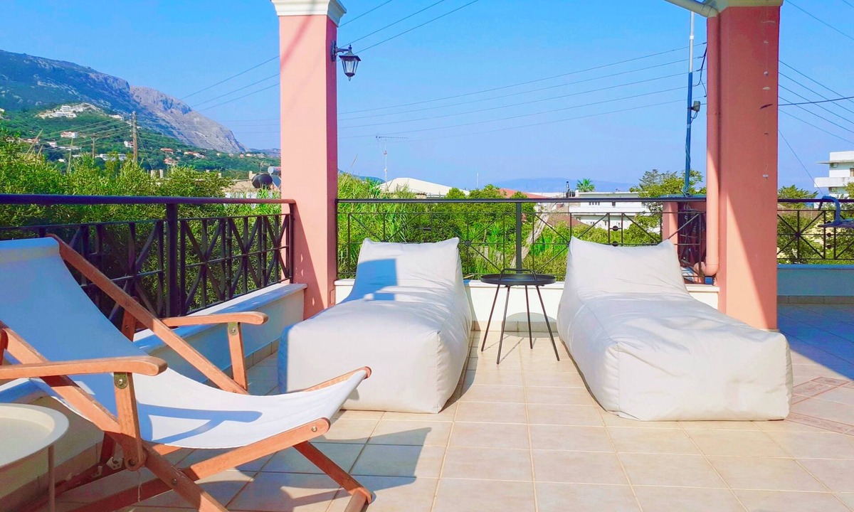 Ipsos Villa | Villa Valia Seaside (Superior Beach Level Villa)