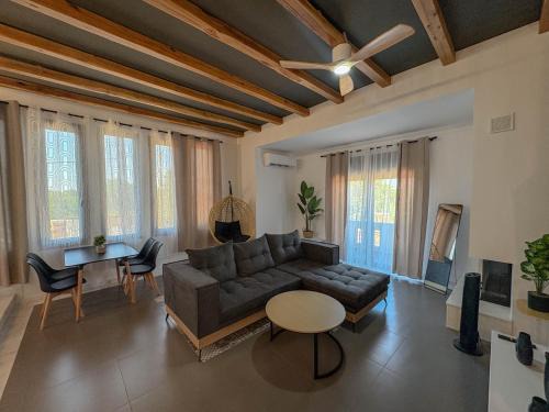 Kambos Villa | Villa Velvet Suite