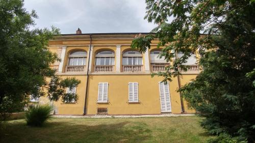 Bressana Bottarone Bed & Breakfast | Villa Verde Bed and Breakfast