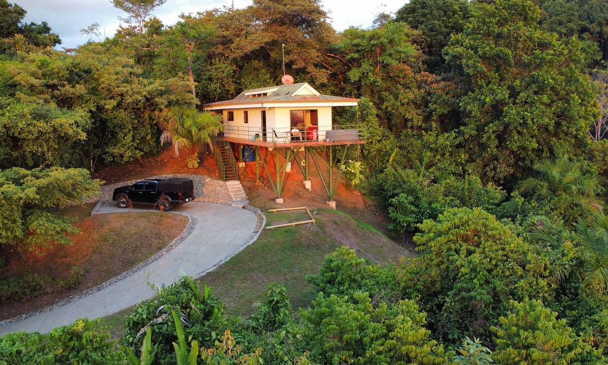 Parrita Villa | Villa Vista Hermosa - breathtaking ocean view!