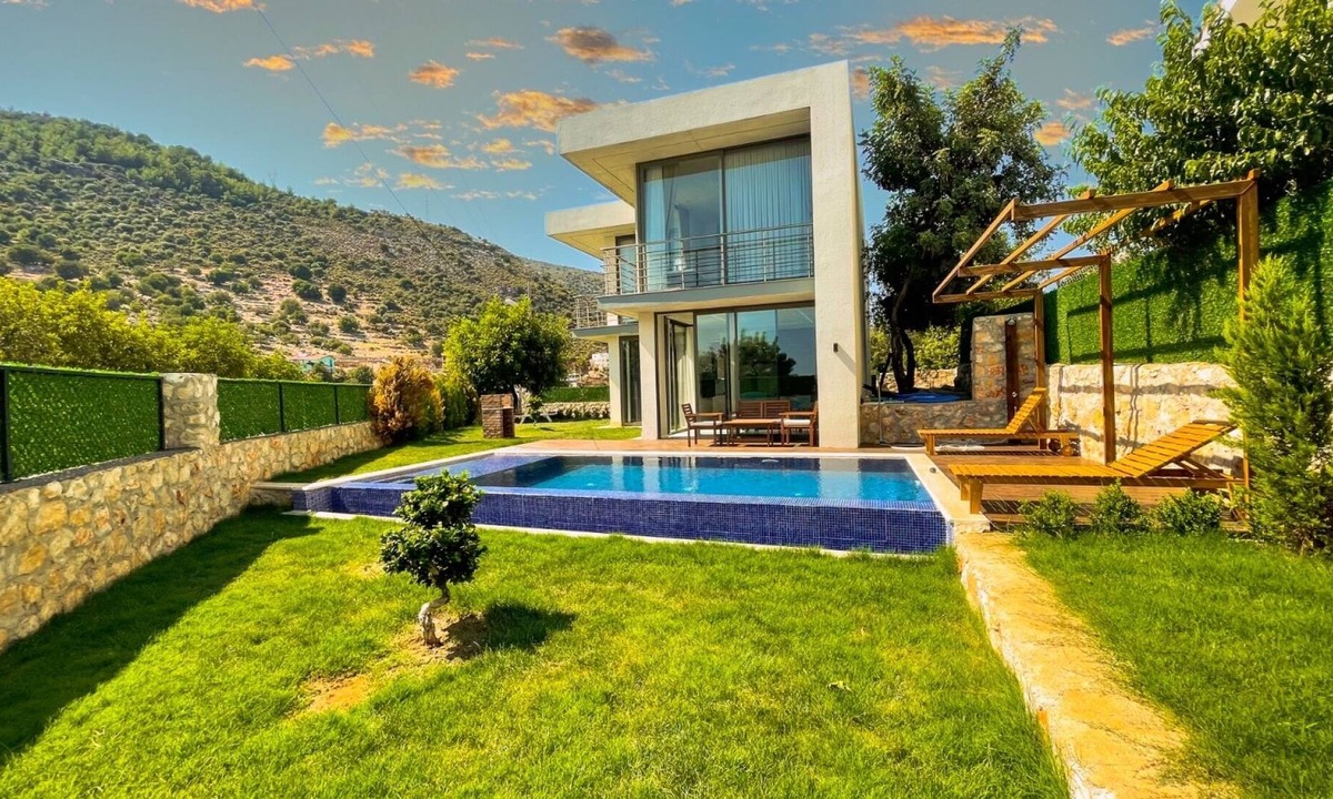 Finike Villa | Villa w Pool, Jacuzzi 5 min to Seashore in Antalya