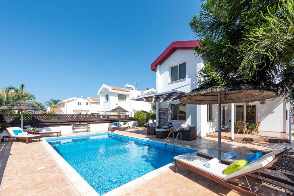 Pernera Villa | Villa Willow Mandali by Ezoria Villas