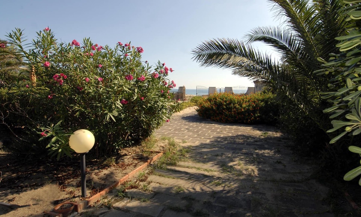 Villaggio San Leonardo Villa | Villa with direct access to the beach between Catania and Syracuse