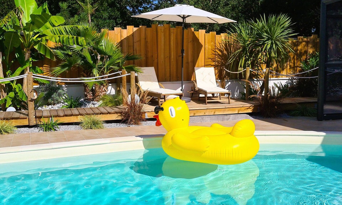 Labenne-Ocean Villa | Villa with heated pool, only 350m from the beach, sports room, billard