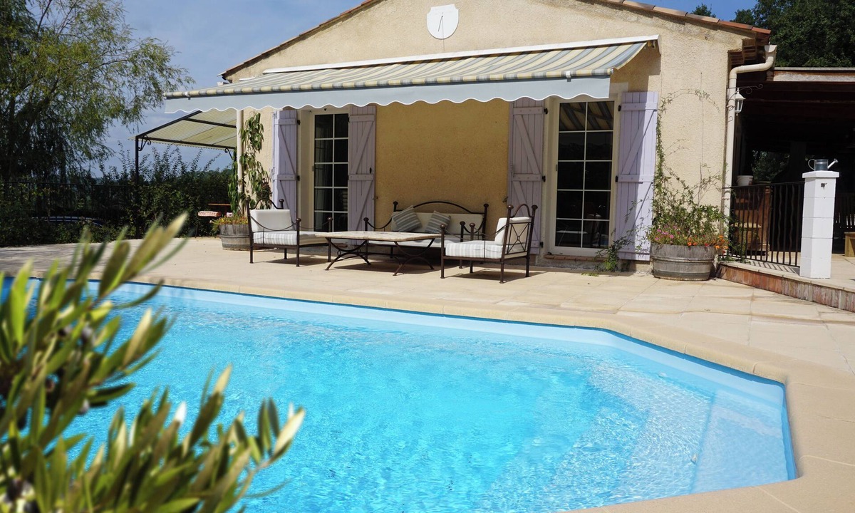 Chateauvert Villa | Villa with Independent Studio, Pool, Jacuzzi, Playground, Quiet Nature