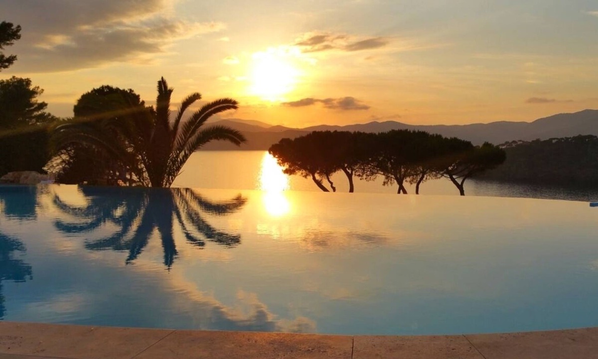 Innamorata Villa | Villa with panoramic sea view, 8-9 pax, 3 bedrooms, 2 bathrooms