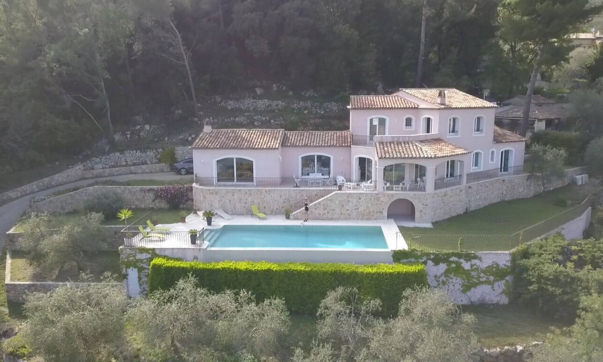 Le Tignet Villa | Villa with panoramic sea view and infinity pool! 20 min away from Cannes