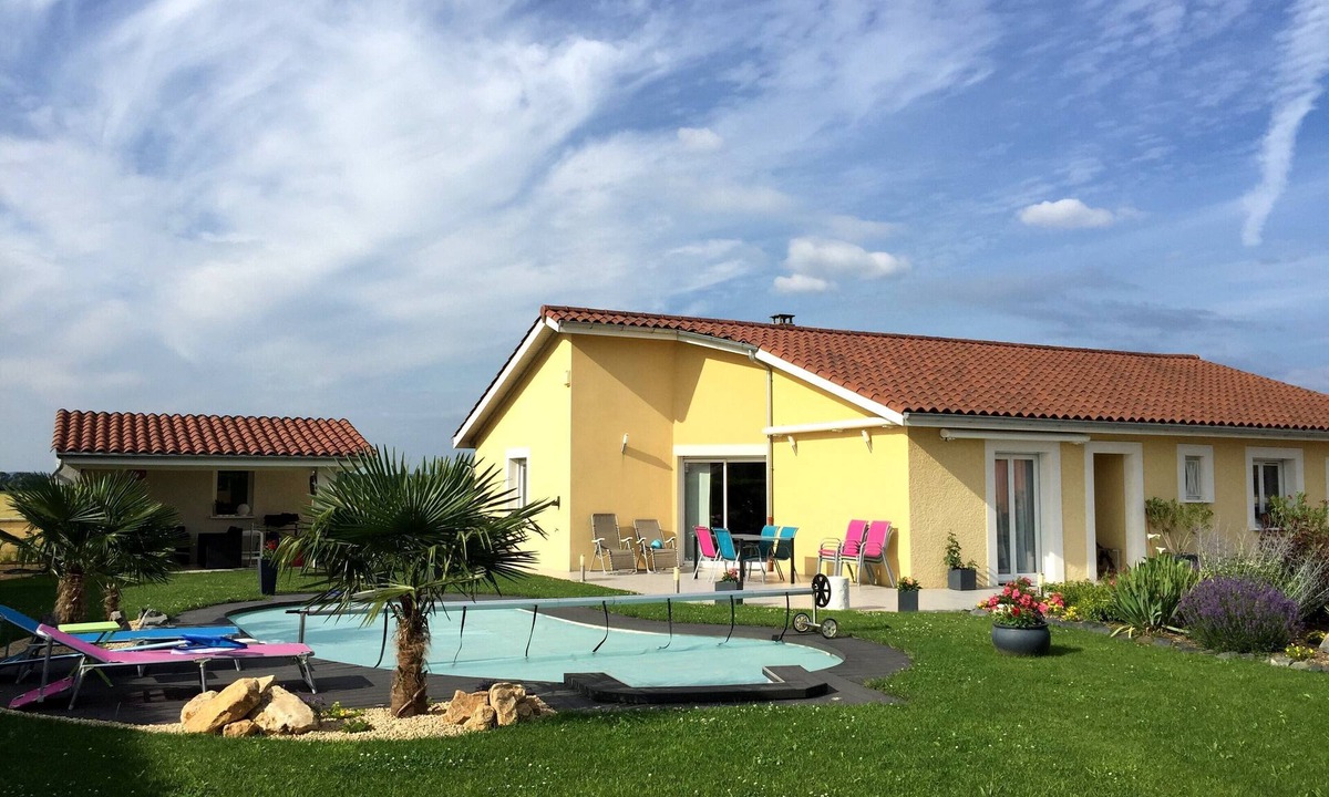 Chateau-Gaillard Villa | Villa with pool, terraces and large garden