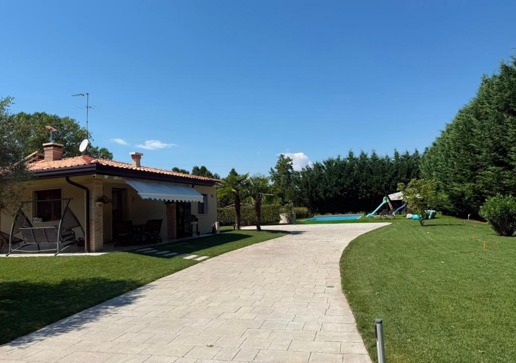 Pagnano Villa | Villa with pool 10 minutes from Venice