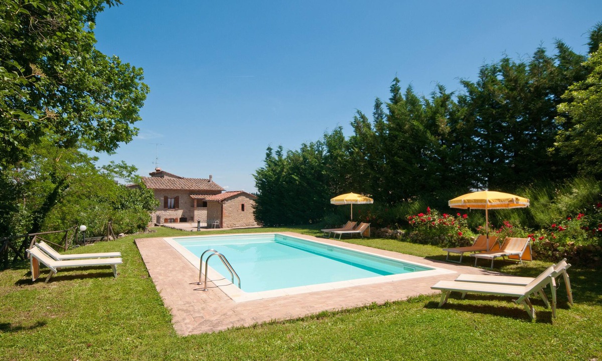 San Gimignano Villa | Villa with pool, 4 rooms en suite, WiFi A/C, walking distance from San Gimignano