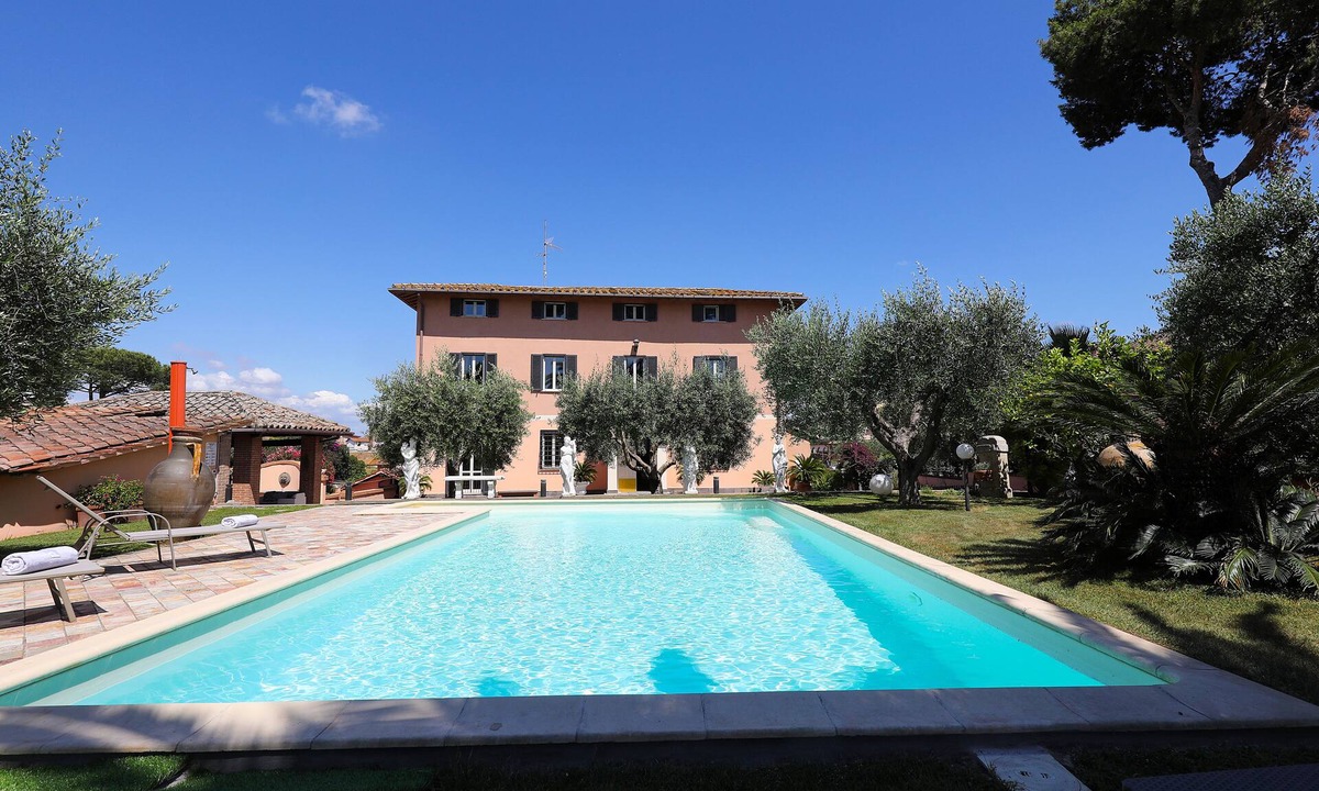 Suburbio VII Portuense Villa | Villa with pool a few minutes from the historic center