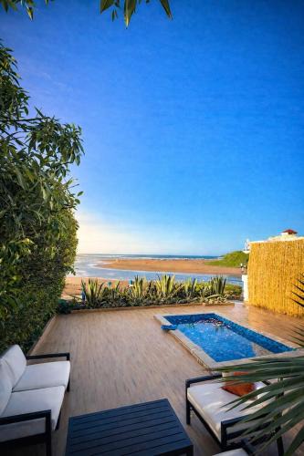 Bouznika Villa | Villa with pool and beach access
