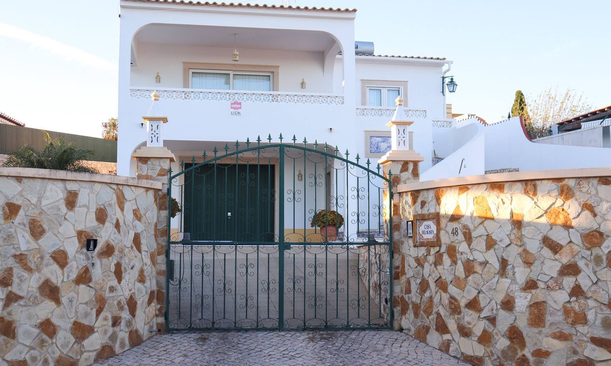 Praia da Luz Villa | Villa with Pool, Billiards, and Breathtaking Views in Southern Portugal