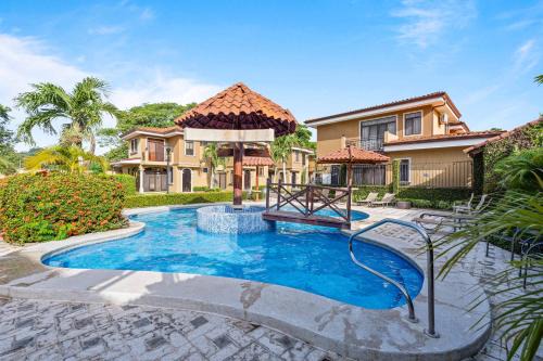 Coco House | Villa with Pool, Gated Playas del Coco Getaway