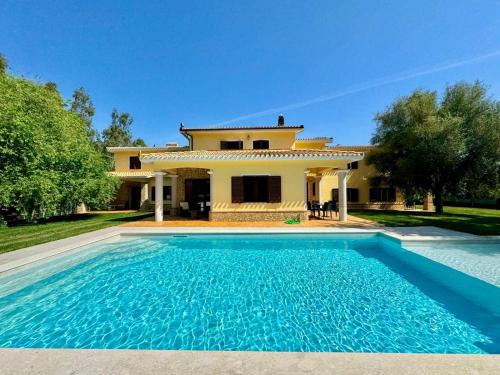 Jerzu Apartment | Villa With Pool