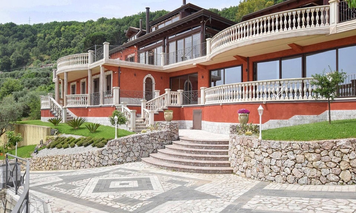 Gioiosa Marea House | Villa with private indoor sauna in Sicily
