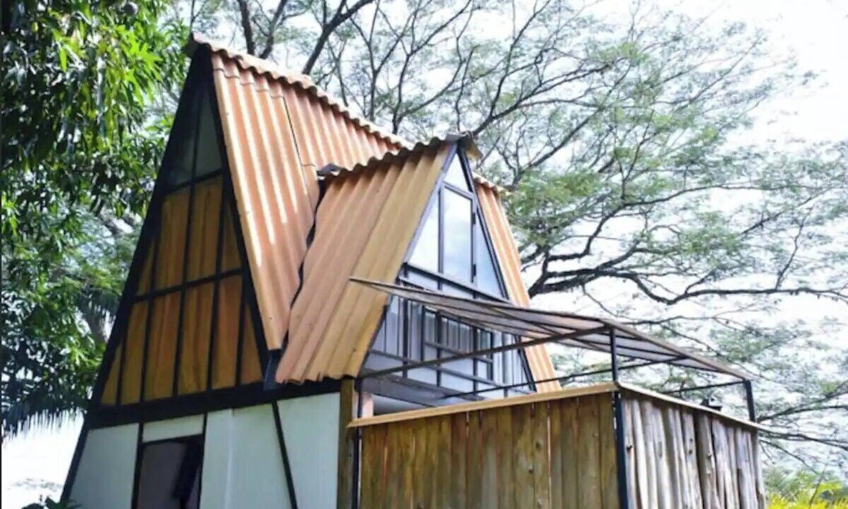 La Pintada Ski Chalet | Villa with private jacuzzi.