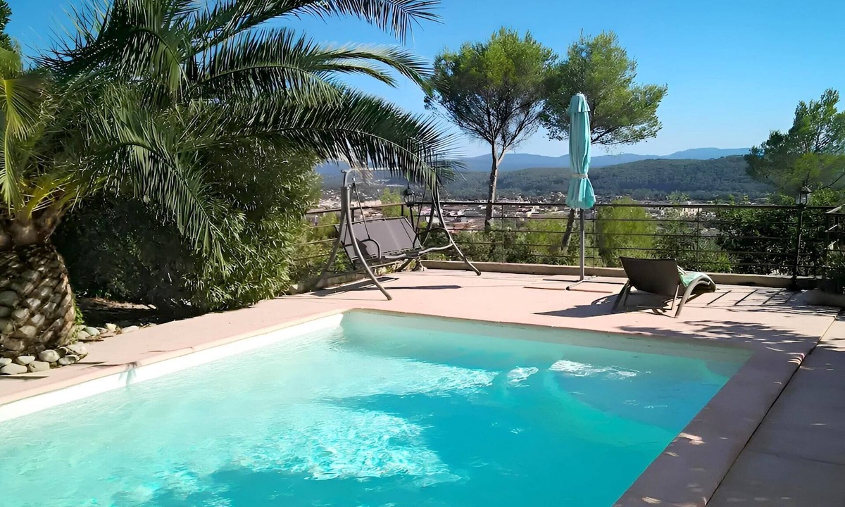 Draguignan House | Villa with private pool, garden & panoramic views
