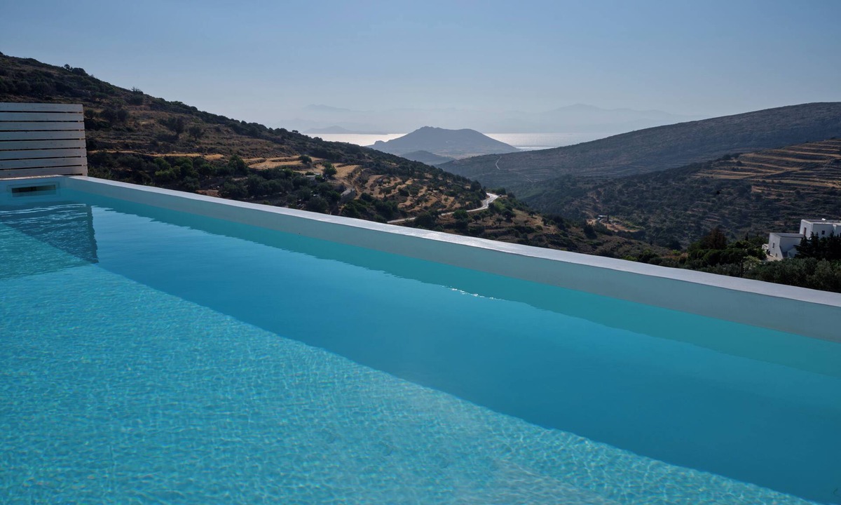 Lefkes Villa | VILLA WITH PRIVATE POOL IN PAROS WITH THREE BEDROOMS AND THREE BATHROOMS