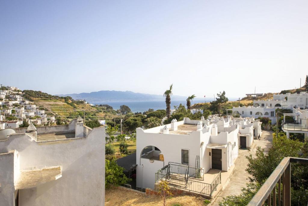 Turgutreis Villa | Villa with Shared Pool and Backyard in Bodrum