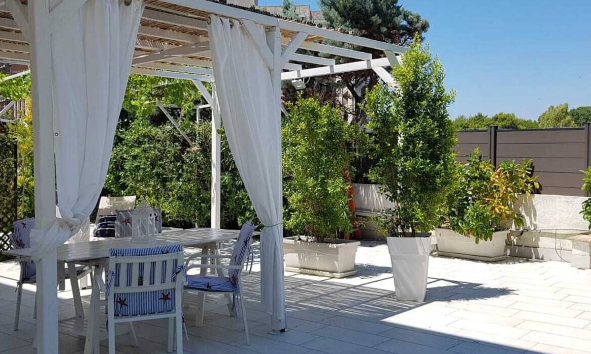 Rivabella Villa | Villa within walking distance of the beach