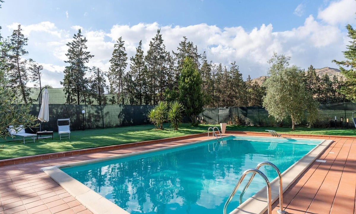 Assoro Villa | VILLA ZAGARA (Tipical luxury Sicilian residence)