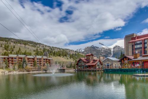 Copper Mountain Village House | Village Square