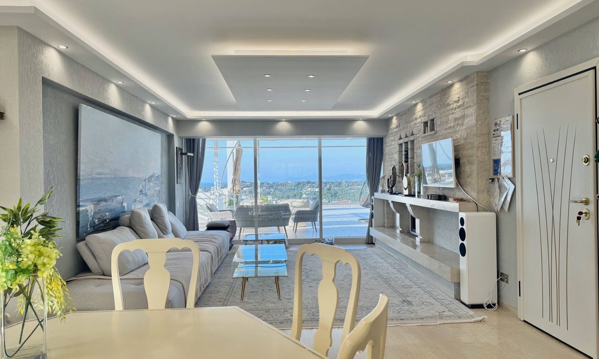 Vouliagmeni Apartment | Villasonboard 3 Bedroom Penthouse Vouliagmeni