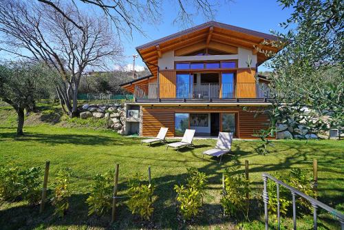 Pulciano Villa | Ville in uliveto vista lago - VILLA LECCINO