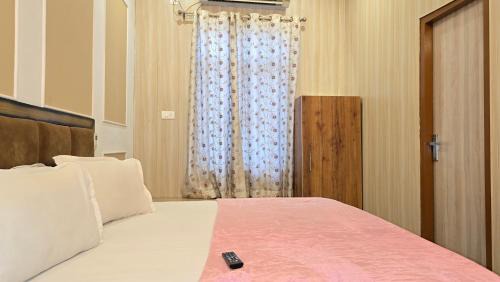 Mathura Hotel | Vinayak Palace