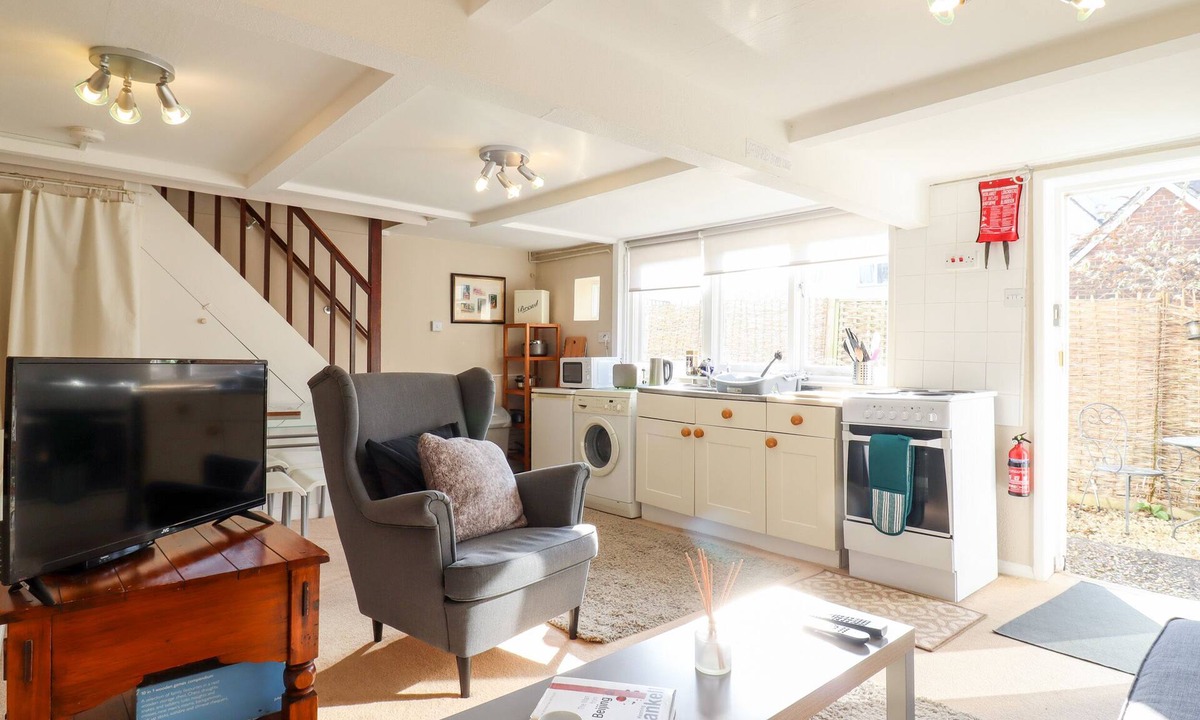 Halstead Cottage | Vine Cottage