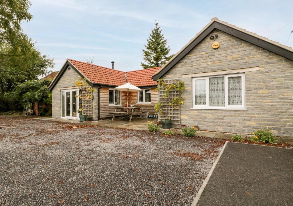 Martock House | Vine Lodge