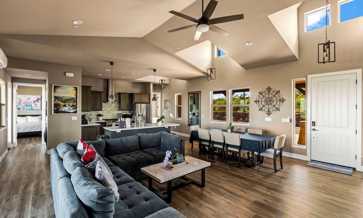 Fairfield House | "Vineyard Chateau"