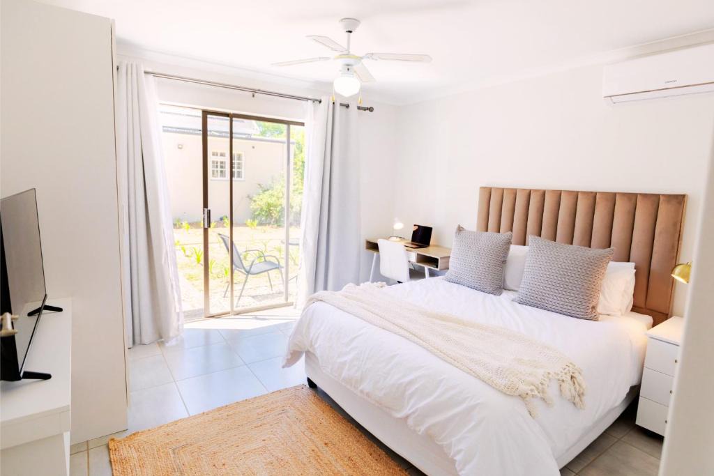 Helderberg Rural Apartment | Vineyard Flatlets at 13 Olives Estate