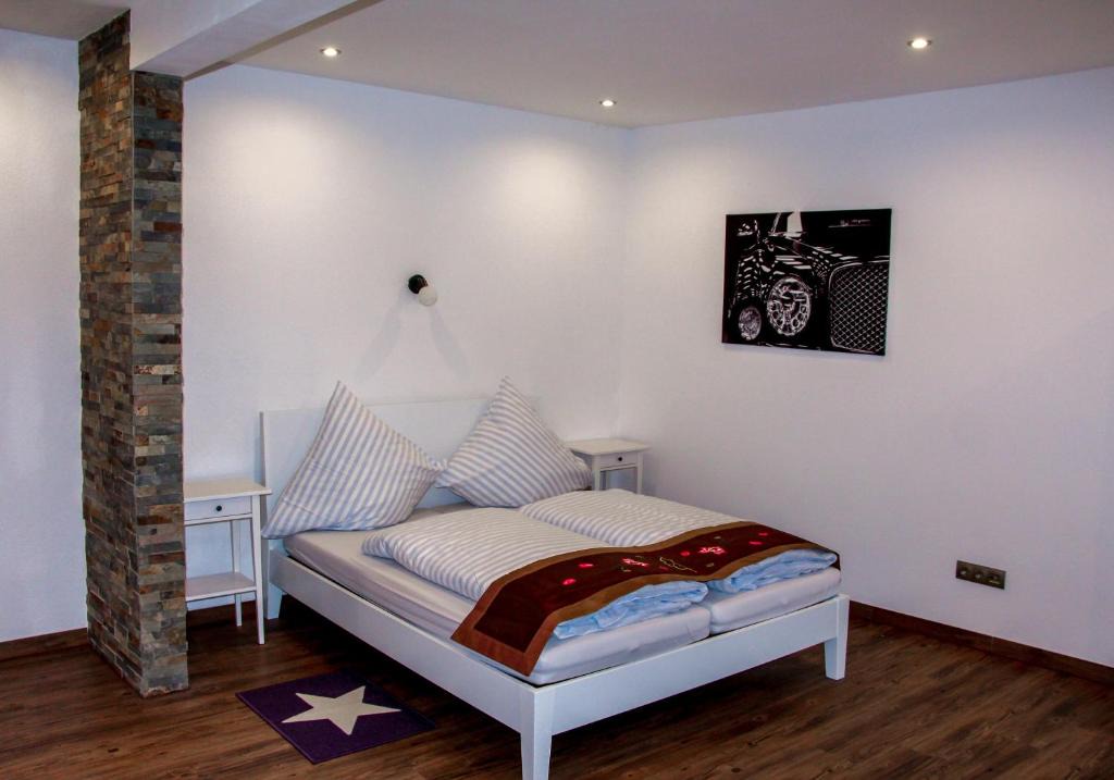 Adenau Apartment | Vintage Apartment