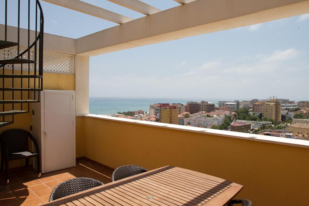 Carihuela Apartment | Violin