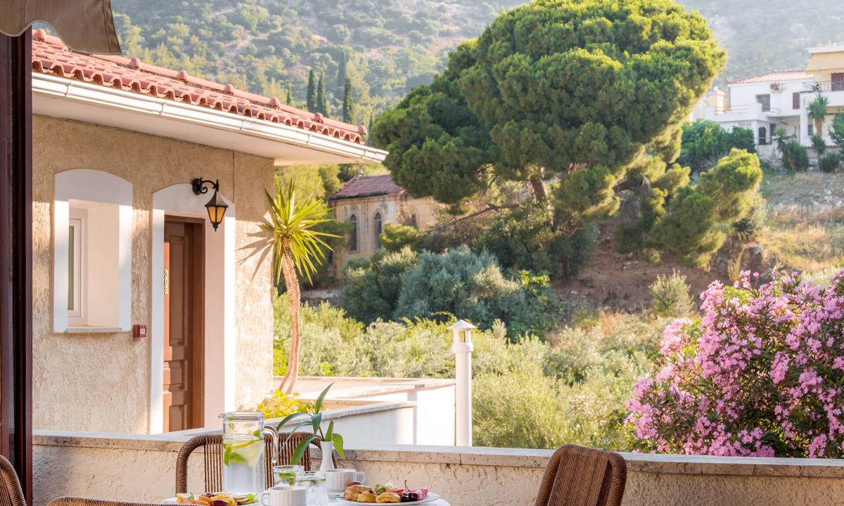 Vathi Hotel | Virginia Hotel