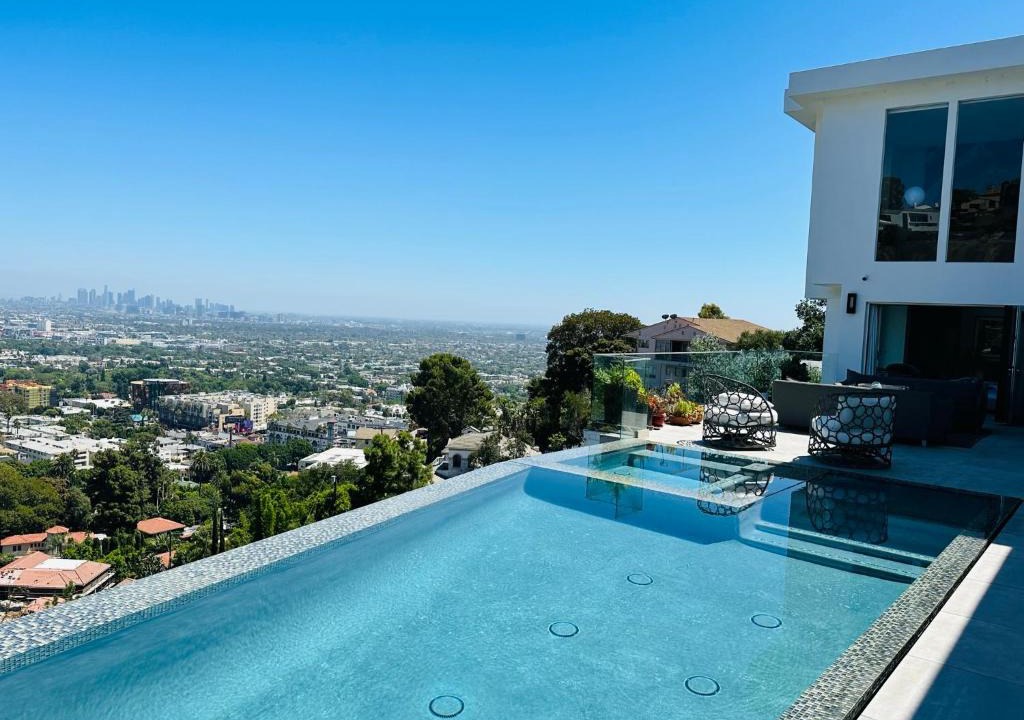 Hollywood Hills West House | Vista Bliss Retreat-Private Room