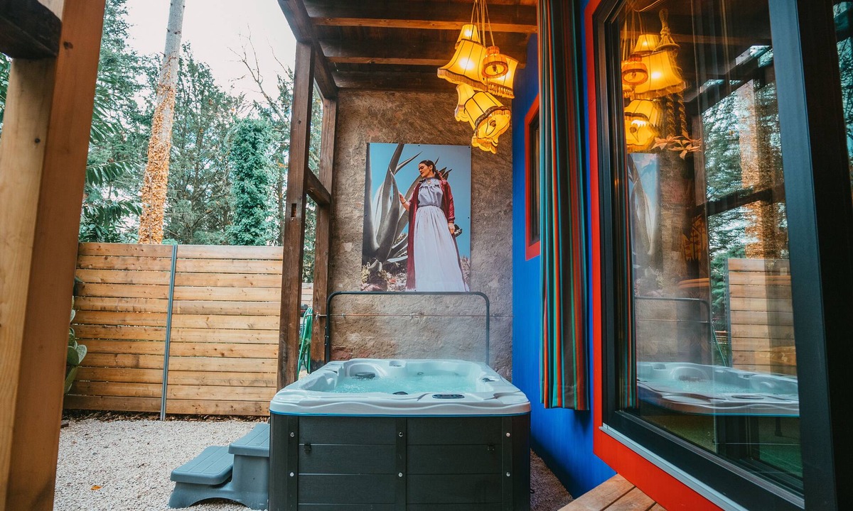 Guebwiller House | Viva Frida ! Unique accommodation with private jacuzzi in Alsace