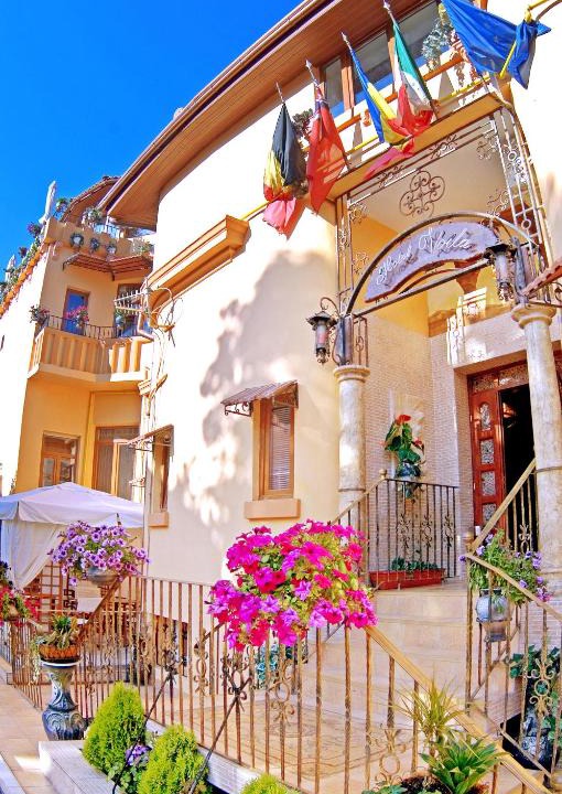 Old Town House | Voila Inn